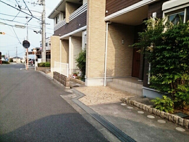 ル・シェル・ブルー　東館のエントランス