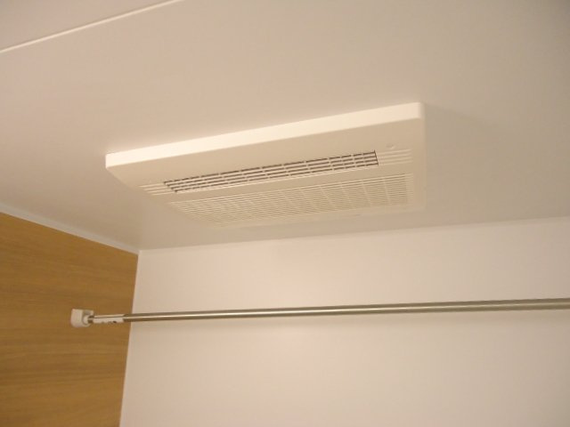 ビバリーヒルズ　イワキのその他|浴室乾燥機（イメージ）