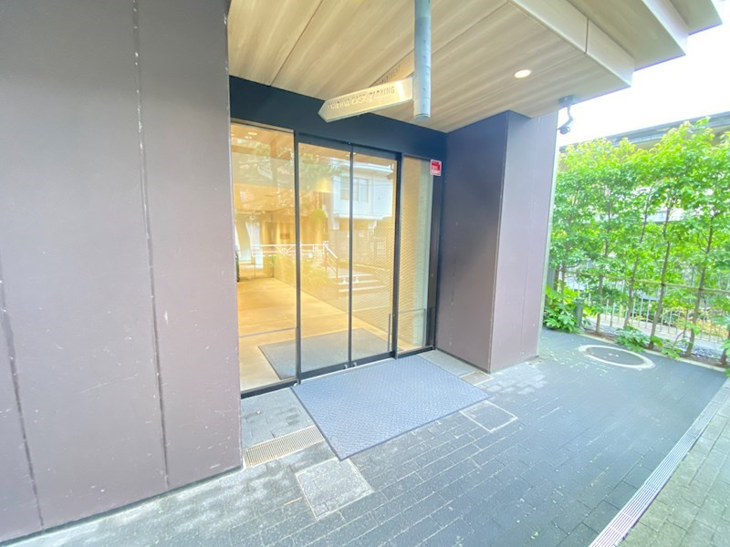 SHIBUYA CAST.  APARTMENTのエントランス