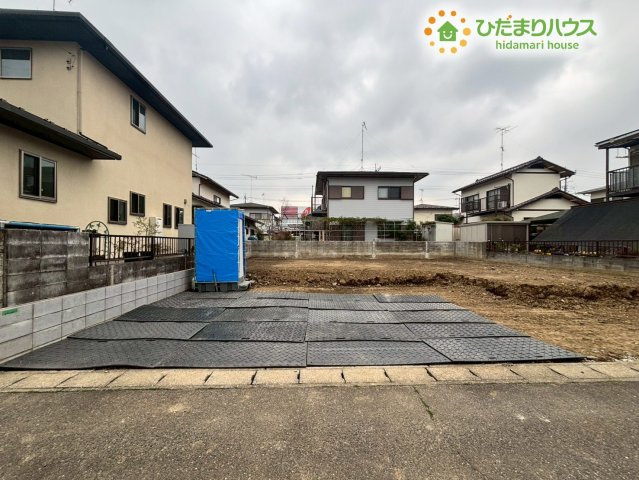 熊谷市弥藤吾　新築一戸建て　いろどりアイタウン　01の駐車場