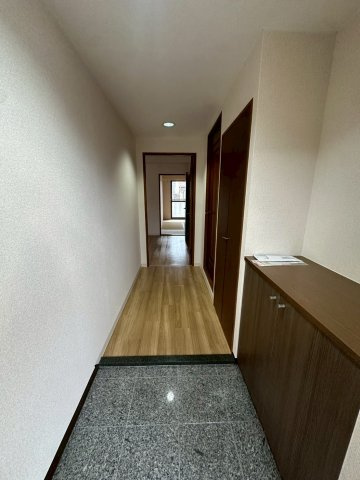 フォルチューナ芦屋の玄関