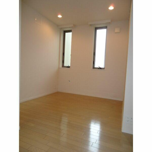 ローズバンクの居間・リビング