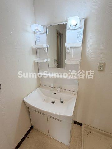 鉄飛坂マンションの独立洗面台