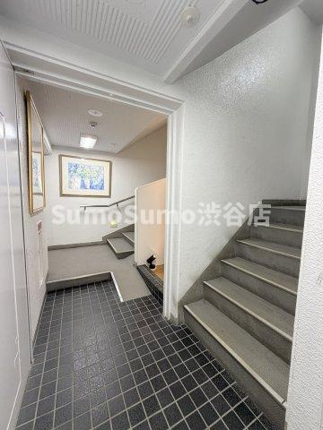 鉄飛坂マンションのロビー