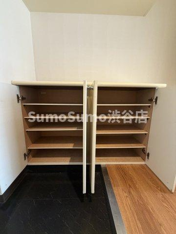 鉄飛坂マンションの収納