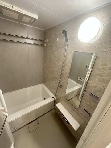 K-COURT谷町四丁目の浴室