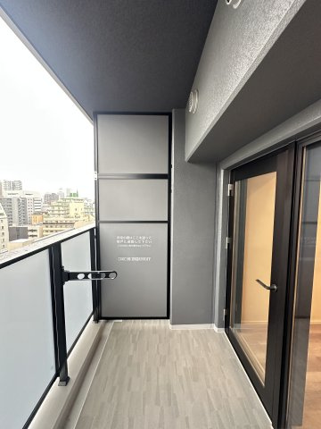 K-COURT谷町四丁目のバルコニー