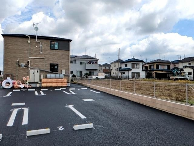 グラン　エスターテの駐車場
