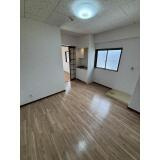 エクセレント新南部の居間・リビング