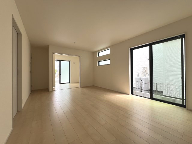 あきる野市伊奈　新築戸建全15棟の居間・リビング|家族団らんの時間も増えそうなくつろぎのＬＤＫ
