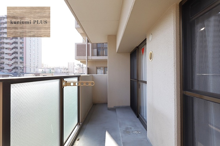 ルモン東加賀屋のバルコニー
