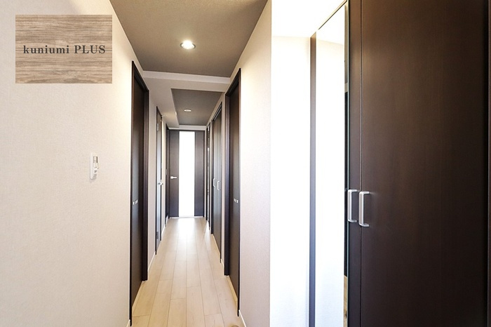 ルモン東加賀屋の玄関