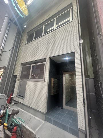 アベニール十三の外観