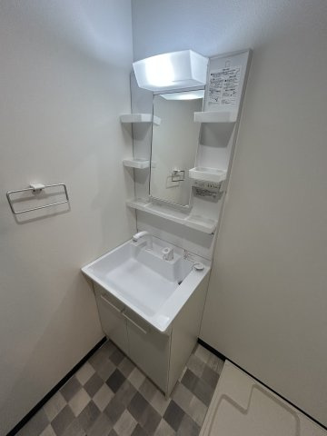 アベニール十三の独立洗面台