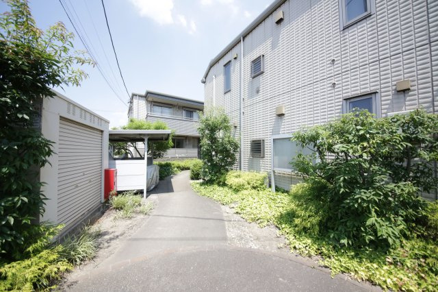 クレールモリN棟のエントランス