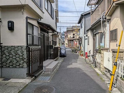 【前面道路含む現地写真】 | 山科区安朱馬場ノ西町　中古戸建（賃貸オーナーチェンジ）
