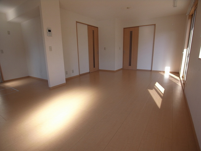 神戸市須磨区多井畑南町の一戸建ての居間・リビング|リビング