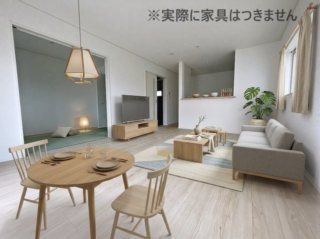 新築戸建・新築建売　郡山市安積町笹川第7　永盛小・安積中の居間・リビング|画像はバーチャルホームステージングの加工による演出で、実際の家具は付きません。