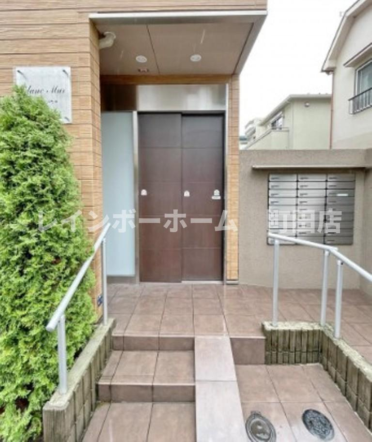 ブランミュール町田※初期費用分割後払いサービス利用可能物件のエントランス