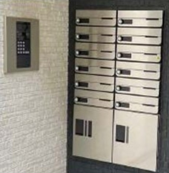 KI-FLAT　高島平のエントランス