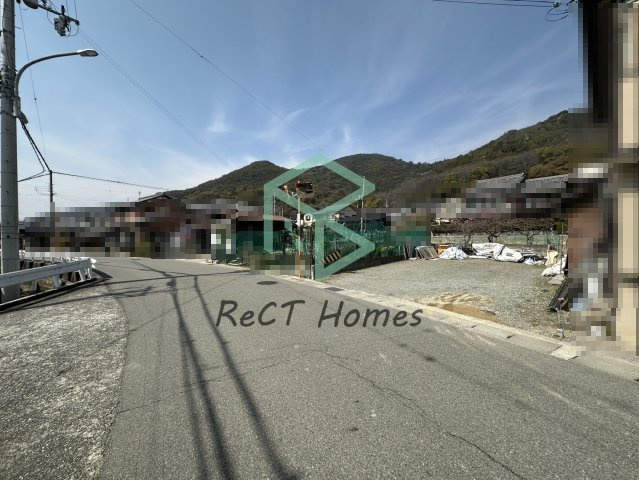 姫路市広畑区則直売土地の前面道路含む現地写真