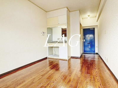 【居間・リビング】 | パレ・ドール本郷 | 洋室のお部屋です。