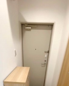 メルディア大和田の玄関