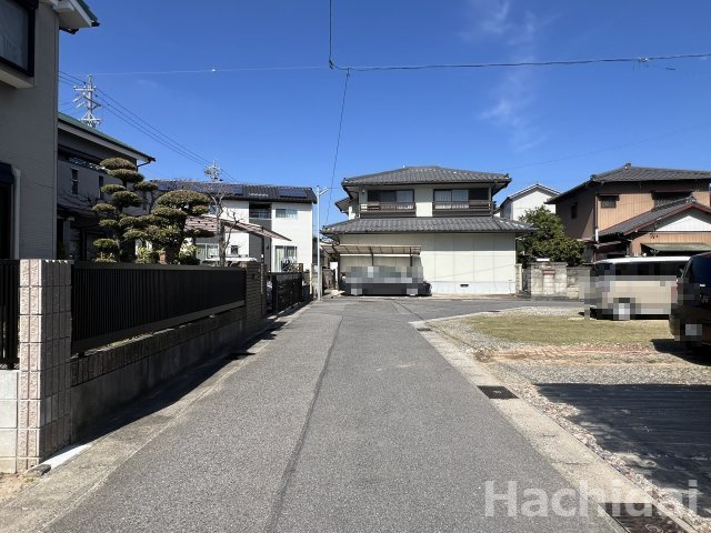 高浜市湯山町八丁目Ⅱ期　新築住宅＜B棟＞の前面道路含む現地写真