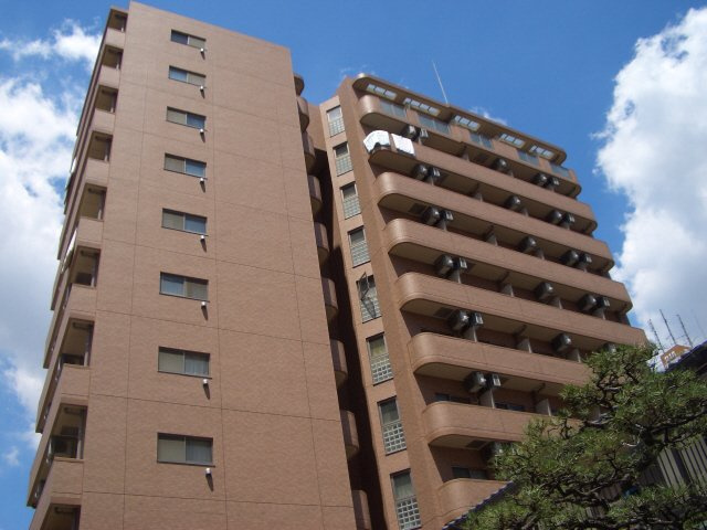 アミティエ船橋駅前の外観|11階建ての高層マンションです