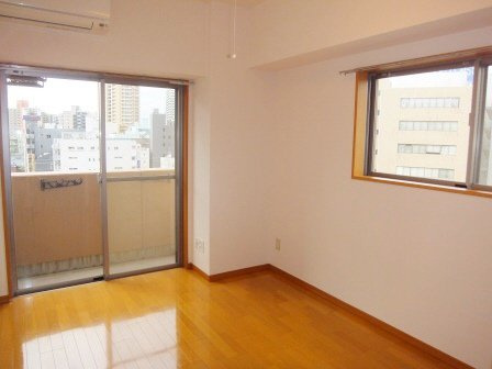 アミティエ船橋駅前の居間・リビング|洋室6.9帖