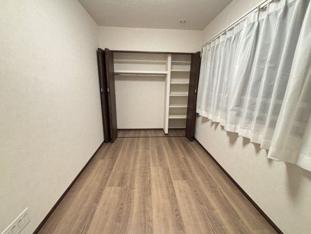 グランドメゾン萩の宮の洋室
