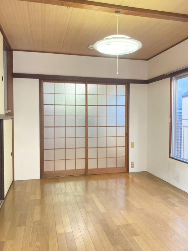 コーポ希望ヶ丘の居間・リビング