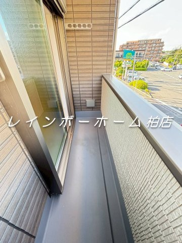 特典：仲介手数料が無料です!!のバルコニー|陽当たり良好なバルコニーです