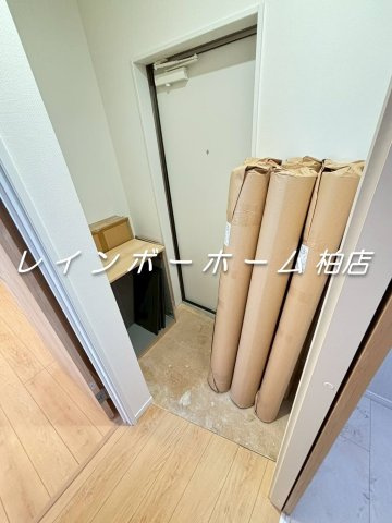特典：仲介手数料が無料です!!の玄関|ゆったりとした玄関です