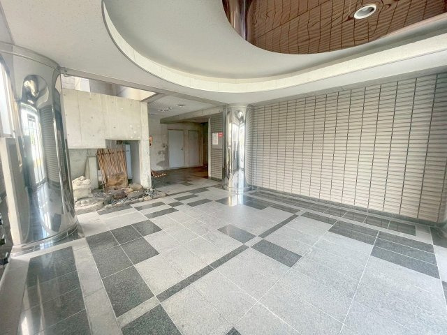 TOMロイヤルシャトーのロビー