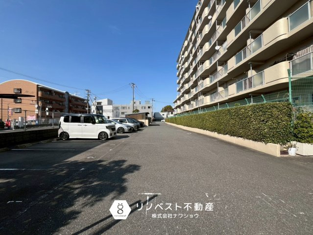 東大阪スカイハイツの駐車場|【リノベスト不動産】リフォーム・リノベーションのご相談も承ります♪