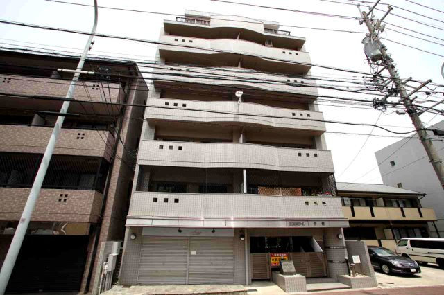 エスポワール竹越の外観