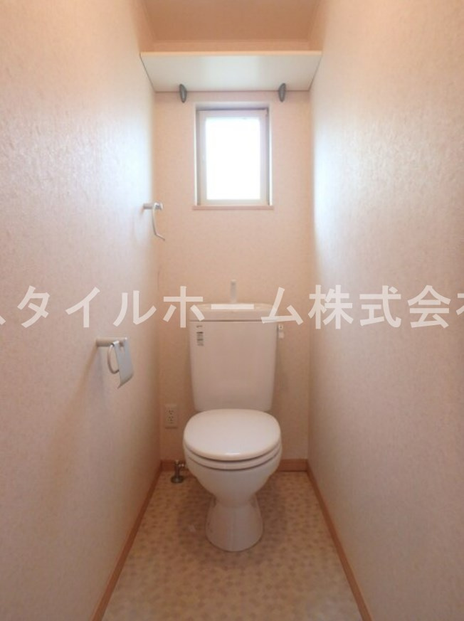 ベルデのトイレ|同建物内別部屋の写真です。