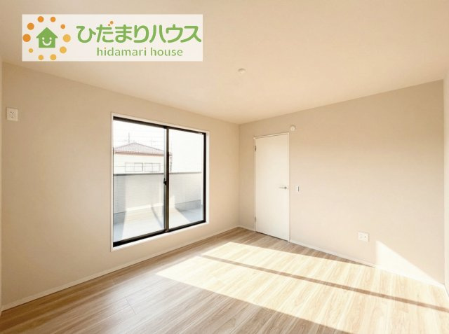 【寝室】 | 牛久市南17期　新築戸建 | バルコニーに面している洋室は、主寝室にどうぞ(^^)/