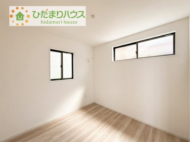 【洋室】 | 牛久市南17期　新築戸建 | 赤ちゃんスペースや客間など、多彩な用途で使用できる1F洋室☆