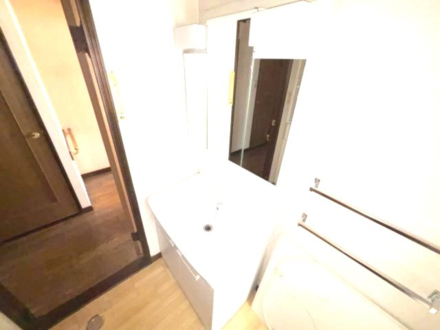 ベルエアー弓ノ木Ⅰ の独立洗面台