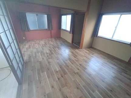 相田4丁目中古戸建の居間・リビング