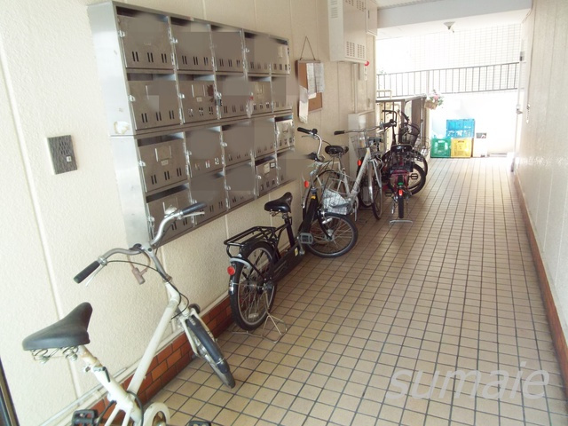 加藤マンションのその他共用部分|駐輪スペースです☆