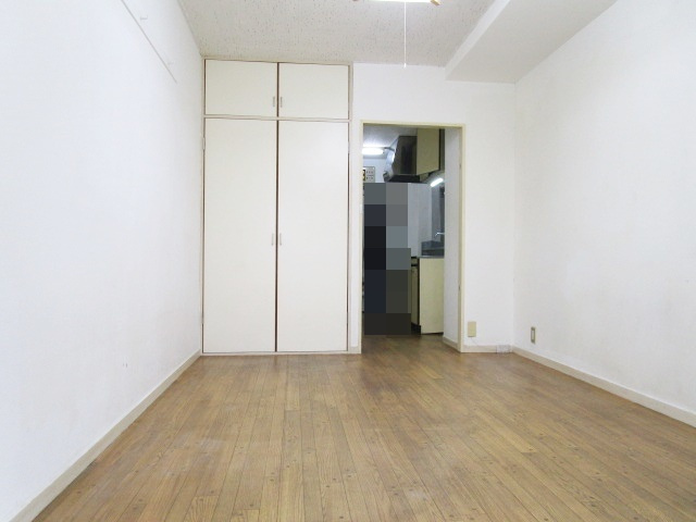 加藤マンションの寝室|人気のフローリングです。