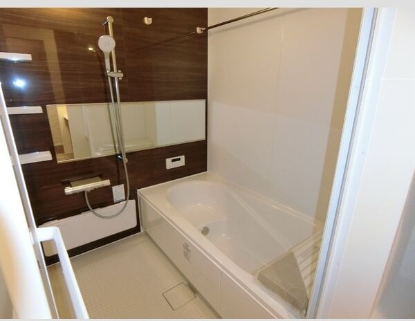 DーROOM泉崎Ⅱの浴室