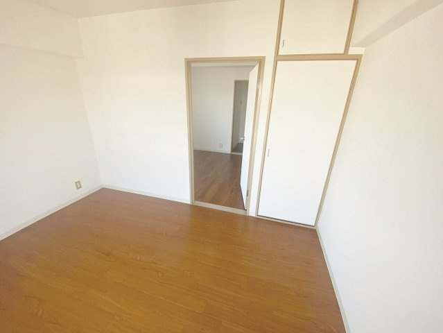 プレアール宝塚泉町の居間・リビング