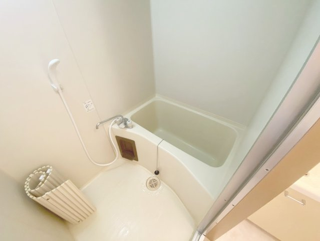 プレアール宝塚泉町の浴室