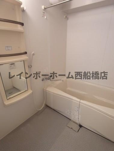 ラパラドール中山の浴室