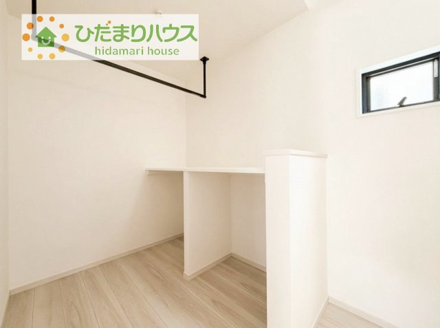 【脱衣所】 | 土浦市桜町2期　新築戸建　2号棟 | 洗面所のリネンスペースはタオルや肌着類などの収納に便利です！！