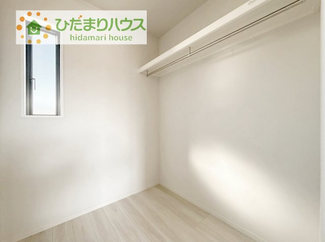 【収納】 | 土浦市桜町2期　新築戸建　2号棟 | 新婚さんにおすすめ！奥様に喜ばれる収納たっぷりのウォークインクローゼット付です☆